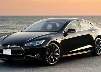 19-year-old hacker hacked into 25 Tesla cars remotely