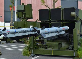 ВСУ имеют на вооружении NASAMS 3-го поколения с ракетами AIM-9X Sidewinder, это самая новая версия зенитно-ракетного комплекса