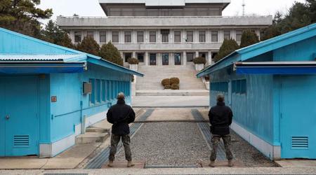 South Korea fires warning shot as North Korean soldiers cross border