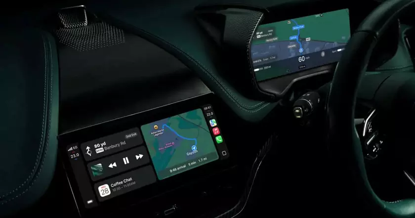 Aston Martin: Технологический Шанс на Apple CarPlay Ultra