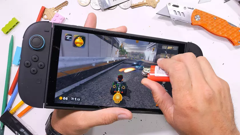 Анализ видео JerryRigEverything: что мы узнали о современных гаджетах?