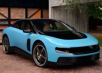 Электрическая Ferrari по цене самолета: модель Luce продана на аукционе за $40 млн