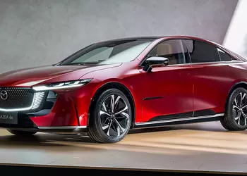 Электрокар Mazda6e с запасом хода до 552 км: новый 5-дверный хэтчбек был представлен на Брюссельском автосалоне