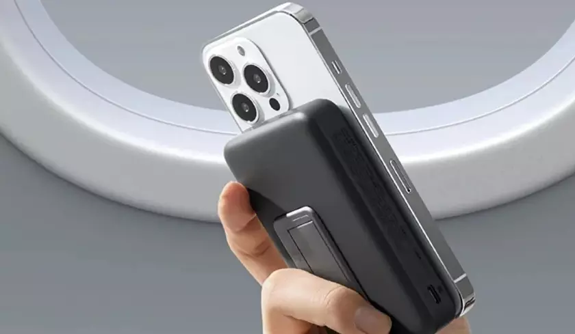Anker выпустил аккумулятор на 10 000 мА*ч с магнитным креплением для iPhone по цене $80