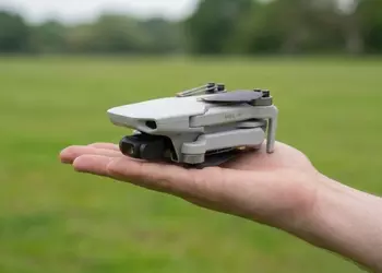 Best Camera Drone Under $300? I’d Buy DJI Mini 4K