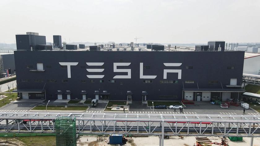 Шанхайский завод Tesla возобновит выпуск автомобилей в ограниченном объёме