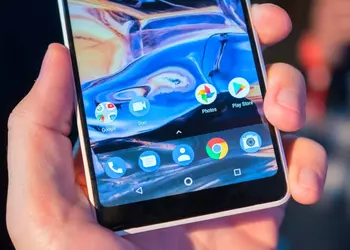 Nokia X7 снова показалась на «живых» фотографиях