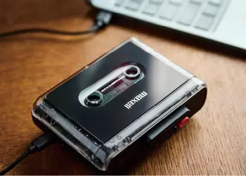 Maxell MXCP-P100: кассетный плеер с Bluetooth и зарядкой через USB-C (не шутка)
