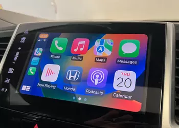 iOS 18 beta 4 добавляет новые обои CarPlay