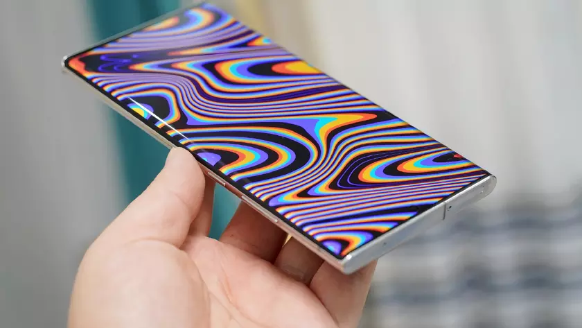 Samsung Galaxy S22 Ultra получит улучшенный режим съёмки 108 МП и экран с минимальными закруглениями