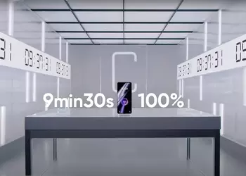 From 0 to 100% in less than 10 minutes: realme demonstrates how the SuperVOOC 240W fast charger works on the realme GT 3 smartphone