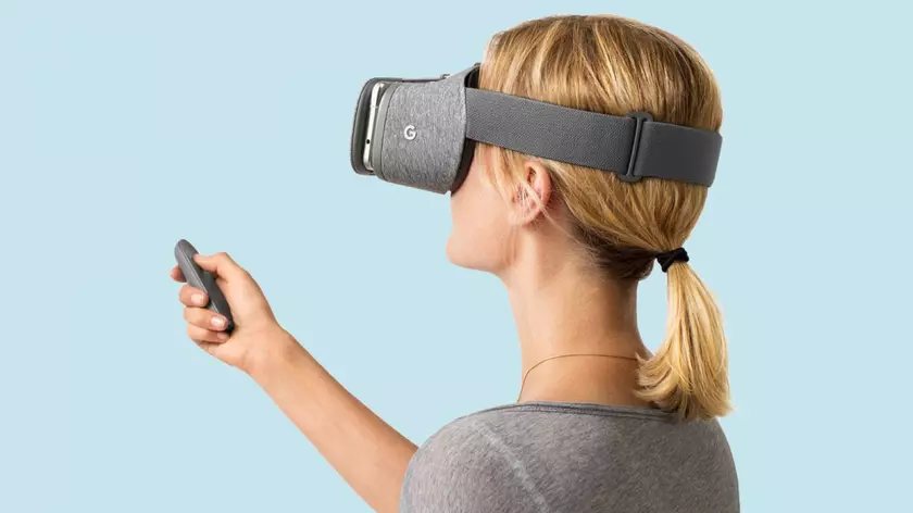 В браузере Chrome теперь можно серфить с помощью ВР-шлема Google Daydream