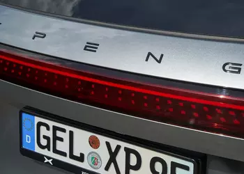 Xpeng G9L: Когда обычного «люкса» уже недостаточно