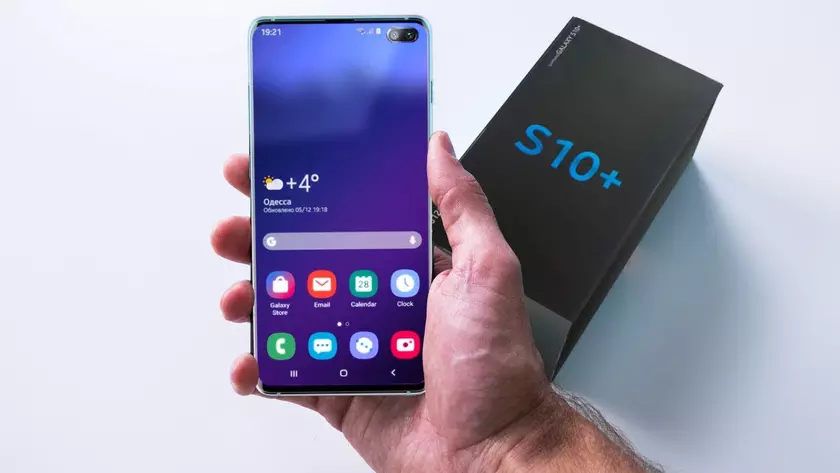 Samsung Galaxy S10+ Limited Edition с 12 ГБ и 1 ТБ памяти поступит в продажу с опозданием