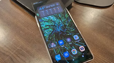 Motorola reveals Rizr Rollable concept smartphone with retractable display at MWC 2023