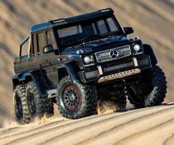 1:10 Traxxas TRX-6 Scale and Trail Crawler with Mercedes-Benz G 63 AMG 6x6 Body