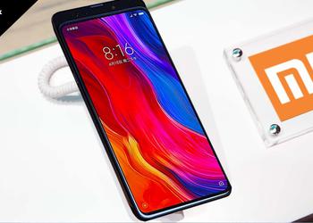 Глава Xiaomi показал 5G-версию флагмана Mi Mix 3