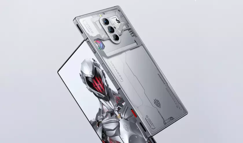 Red Magic 8 Pro Titanium Edition с RGB-подсветкой, 16 ГБ ОЗУ и накопителем на 512 ГБ дебютировал на глобальном рынке