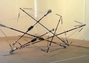 NASA разработала робота Super Ball Bot, состоящего из гибких и жестких элементов