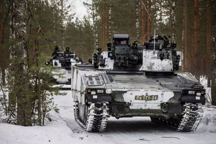 Lithuania to mass-produce Swedish CV90 infantry ...