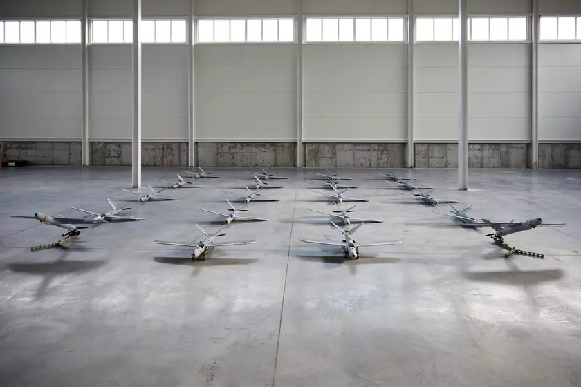 Monobank передал Вооружённым Силам Украины 20 из 40 дронов-камикадзе Warmate, купленных на сумму ₴64 000 000