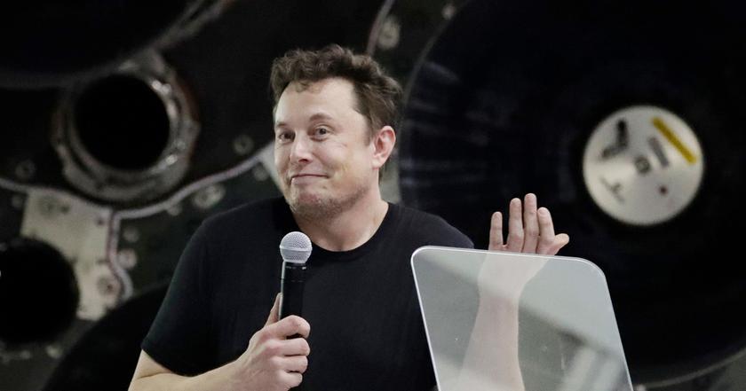 Tesla и SpaceX начали массово сокращать сотрудников