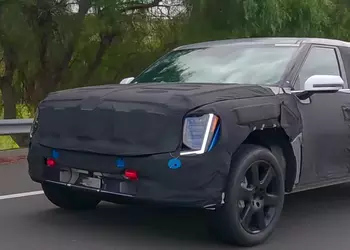 Электропикап Kia похожий на EV9 заметили в Калифорнии (видео)
