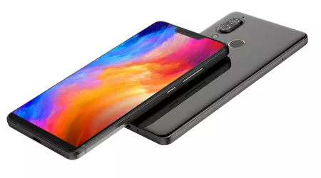 On the web there were photos and advertising video of the smartphone Sharp Aquos S3