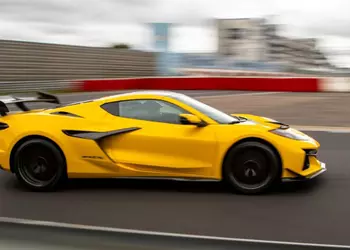 The fastest American car on the Nürburgring is slower than a Porsche 911