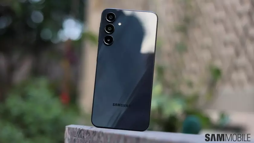 Эпоха 3.5мм завершена: Galaxy A16 5G станет первым в серии A1x без джека для наушников