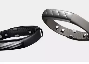 Jawbone представила фитнес-трекеры UP3 и UP MOVE