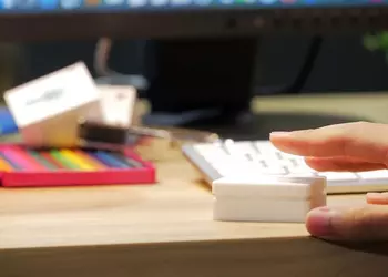 «Умная» кнопка Panasonic управляет «Интернетом вещей» без батареек