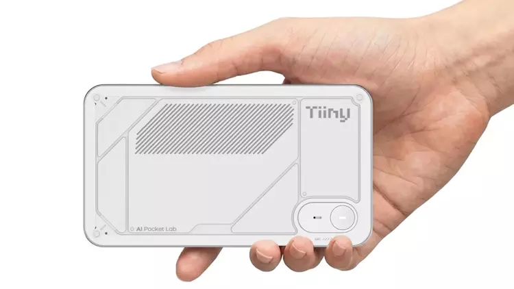 IA de la taille d'une batterie ...