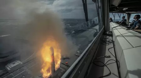 Dutch Navy frigate launches Tomahawk cruise missile for the first time