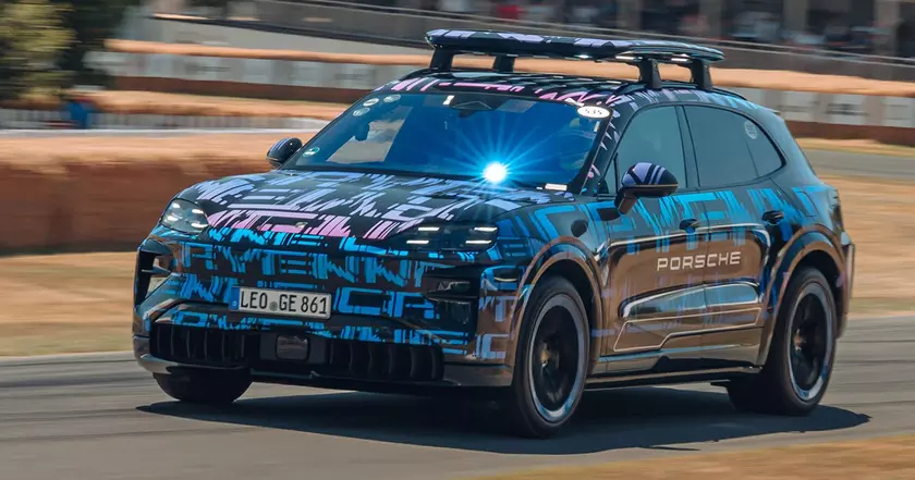Прорыв в электромобилях: Прототип Cayenne Electric готов к дебюту на Goodwood Festival of Speed