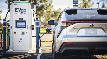 Нові акумулятори Toyota для електромобілів працюватимуть 40 років