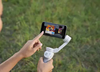 DJI Osmo Mobile 4: компактный стабилизатор для смартфона с магнитным держателем и автономностью до 15 часов