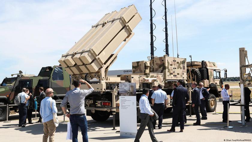 In 2023 Ukraine will receive two German IRIS-T SLM anti-aircraft missile systems, and in 2024 Germany will transfer four more air defense systems