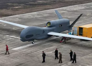 КНДР "украли" американский БПЛА RQ-4 Global Hawk и создали свой Saebyeol-4