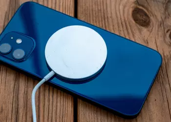 Для iPhone 17 может выйти новая версия Apple MagSafe с поддержкой беспроводной зарядки мощностью 50 Вт