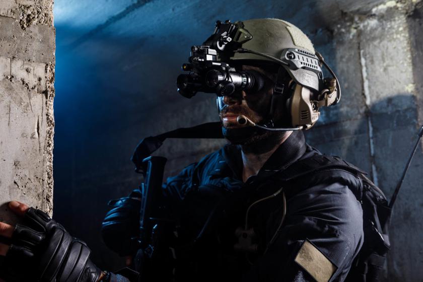 Армия Великобритании заказала у Elbit Systems очки ночного видения XACT nv33 на сумму £17 млн