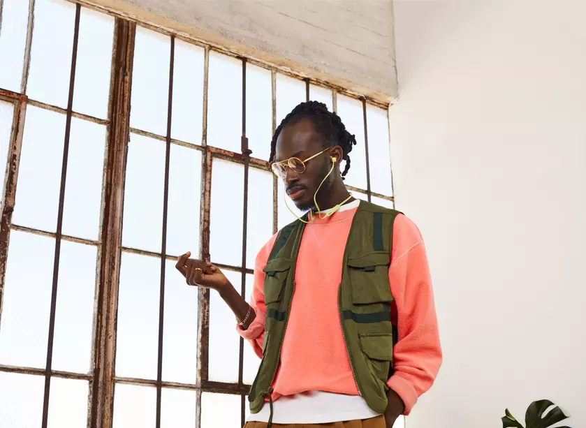 Apple анонсировала Beats Flex: беспроводные наушники с чипом Apple W1, автономностью до 12 часов и ценником в $50