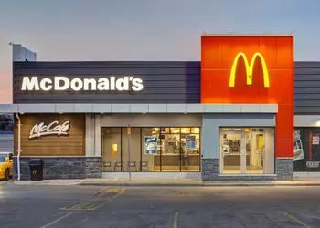 McDonald's разместил в Нидерландах рекламные щиты с ароматом картофеля фри