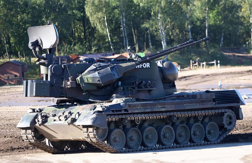 6 зенитных танков Gepard, 10 пунктов управления для ЗРК IRIS-T SLM, 20 БПЛА RQ-35 и 13 БПЛА Vector: Германия обновила список переданной военной помощи Украине