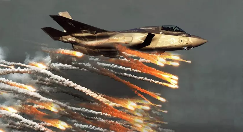 США отправляют в Персидский залив дополнительную авиацию и военные корабли для противодействия Ирану, который пытается перехватывать коммерческие суда