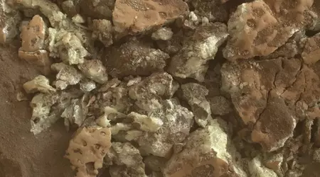 NASA made a sensational discovery: sulphur crystals on the Red Planet (video)