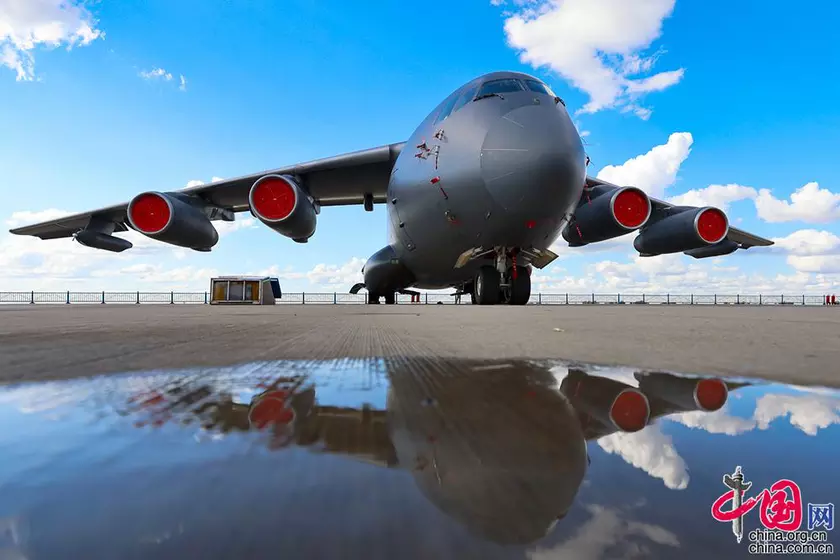 Китай представил воздушный танкер нового поколения YU-20 для дозаправки самолётов в полёте