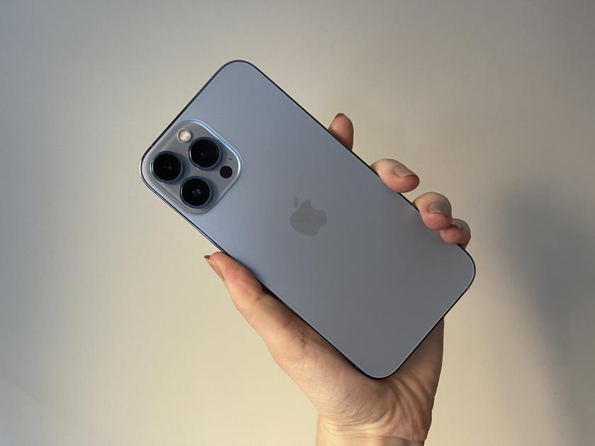 Дебют ноунэйма и антипремия для iPhone 13 Pro Max: JerryRigEverything назвал самые прочные и провальные смартфоны 2021 года