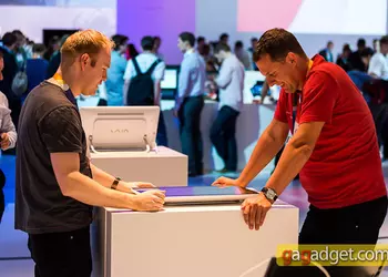Стенд Sony на IFA 2012: остатки сладки