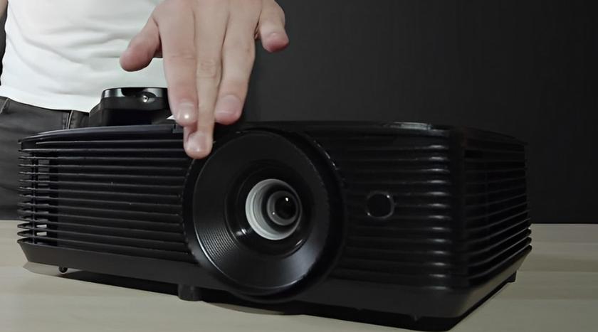 good projector for small room Optoma HD146X